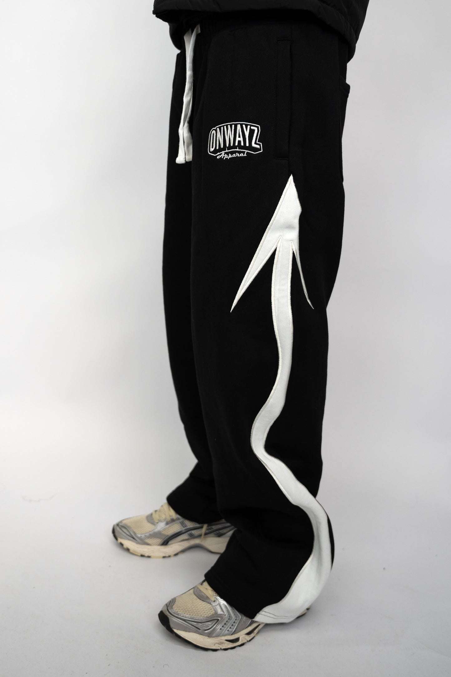 Arrow Sweatpants - Black