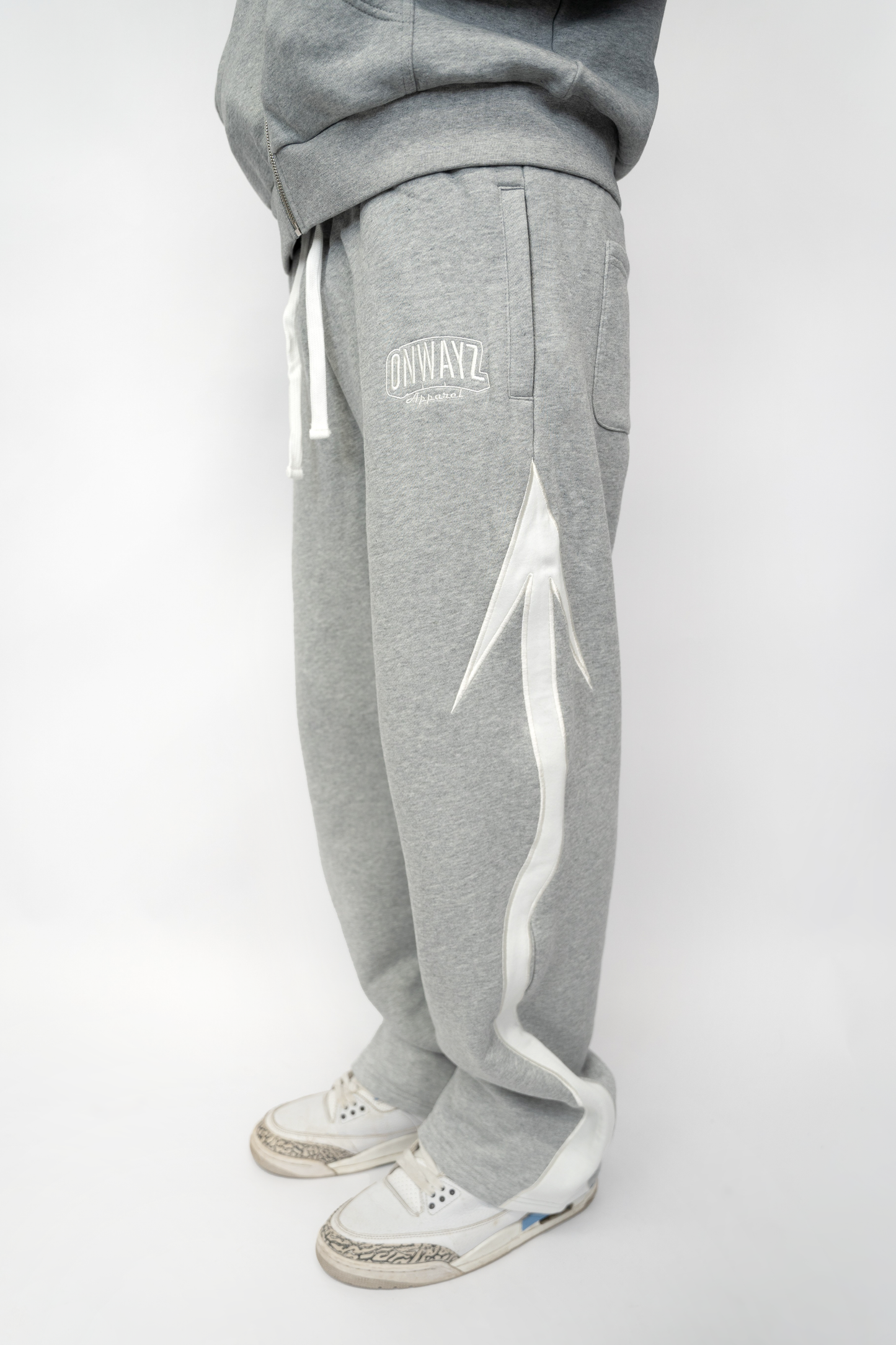Arrow Sweatpants - Grey