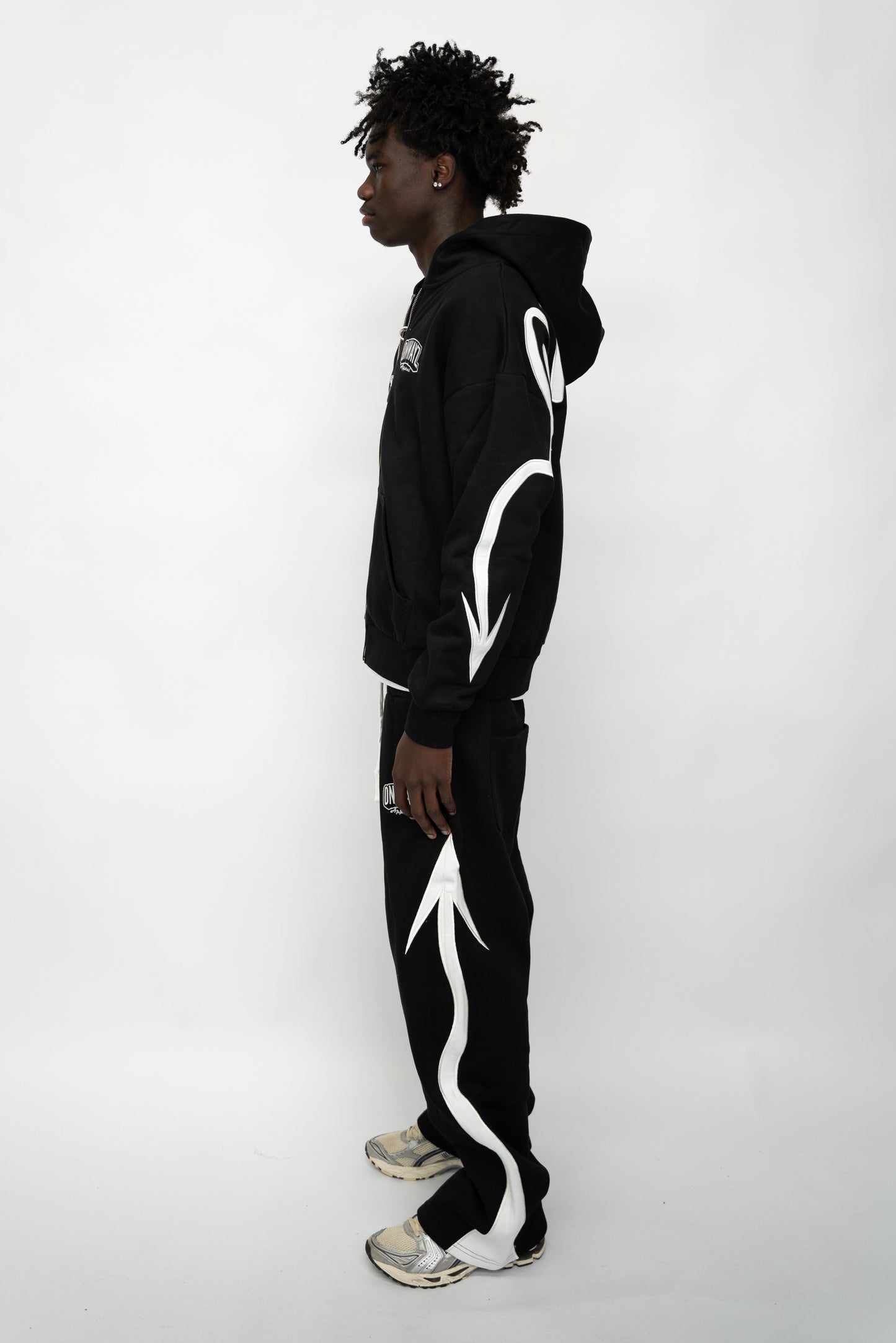 Arrow Sweatpants - Black