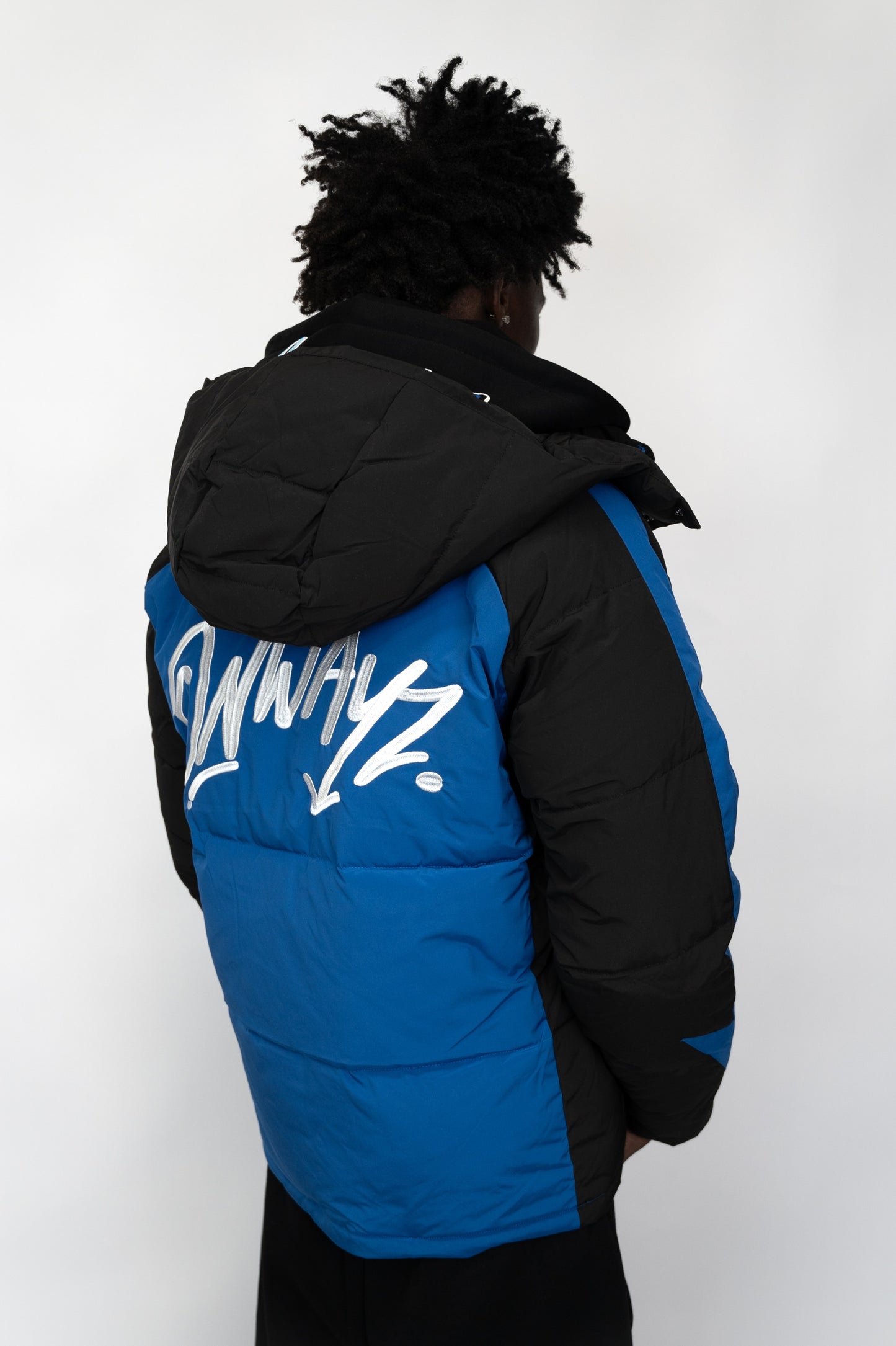 Arrow Puffer Jacket - Blue