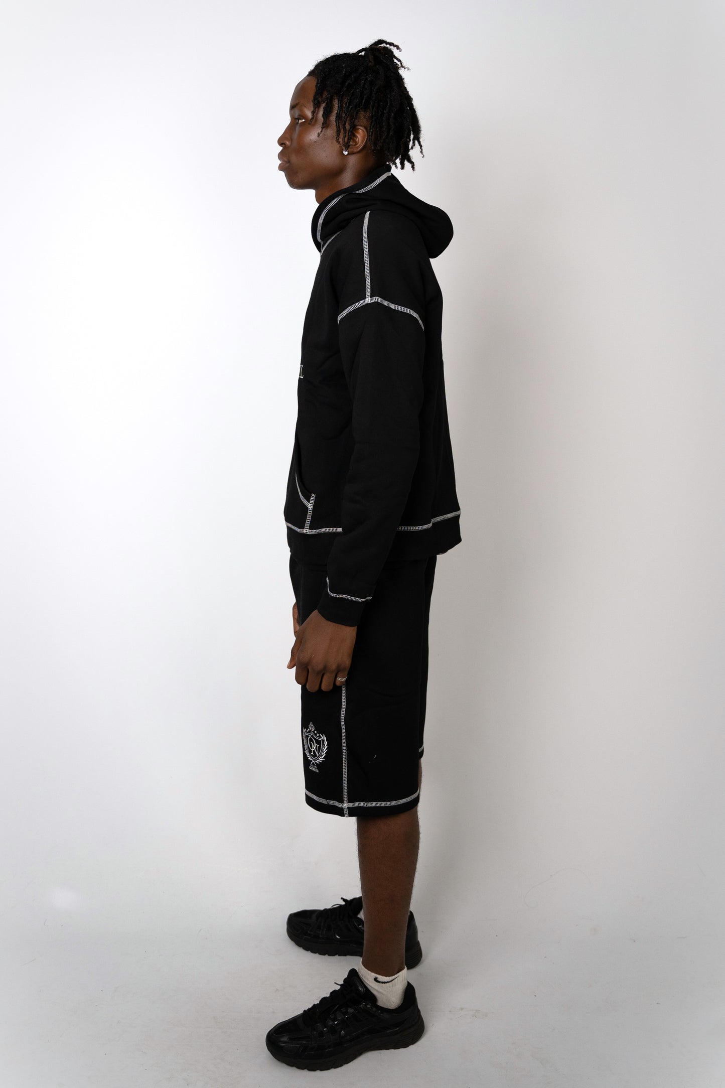 Crest Stitch Shorts - Black