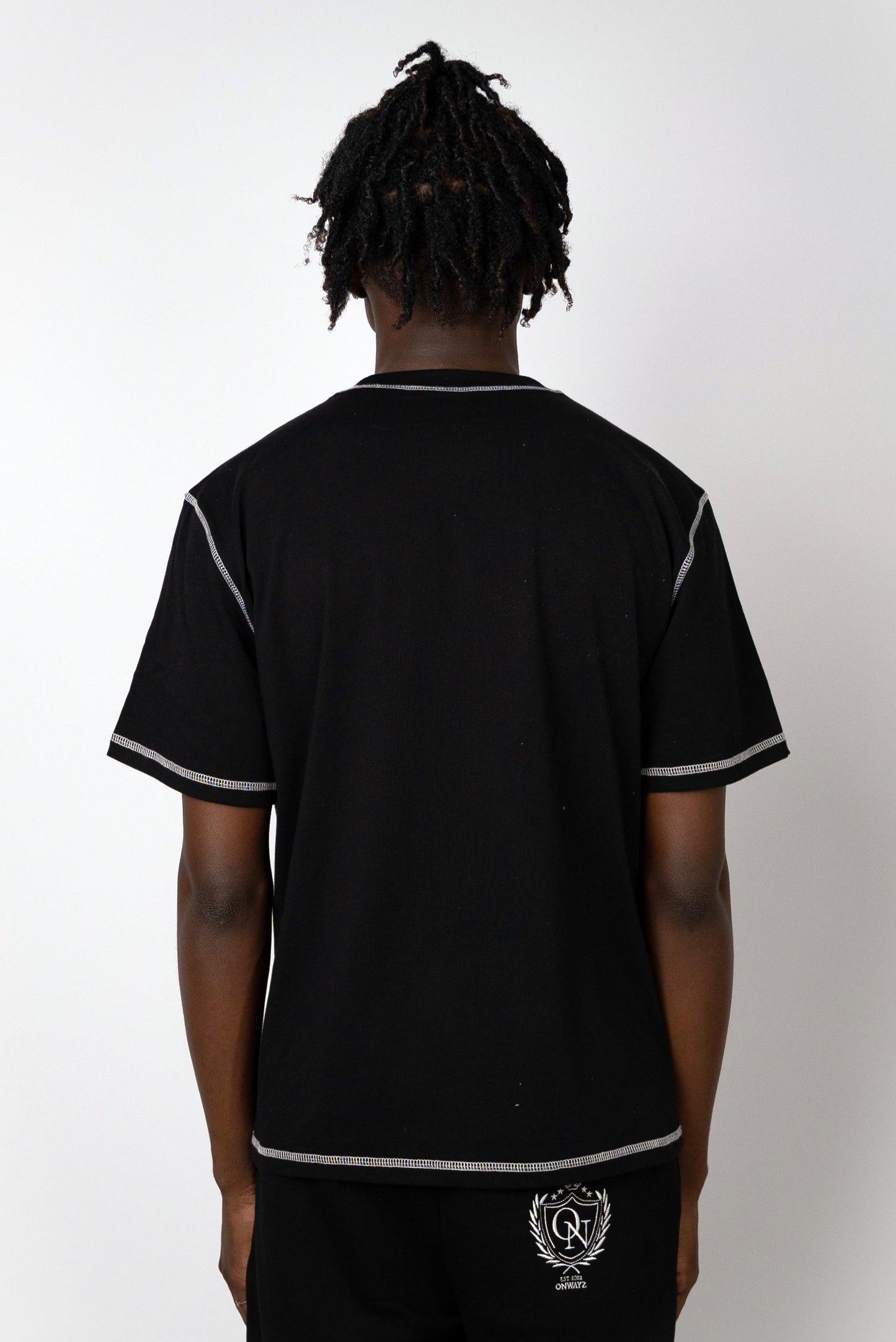 Crest Stitch T Shirt - Black