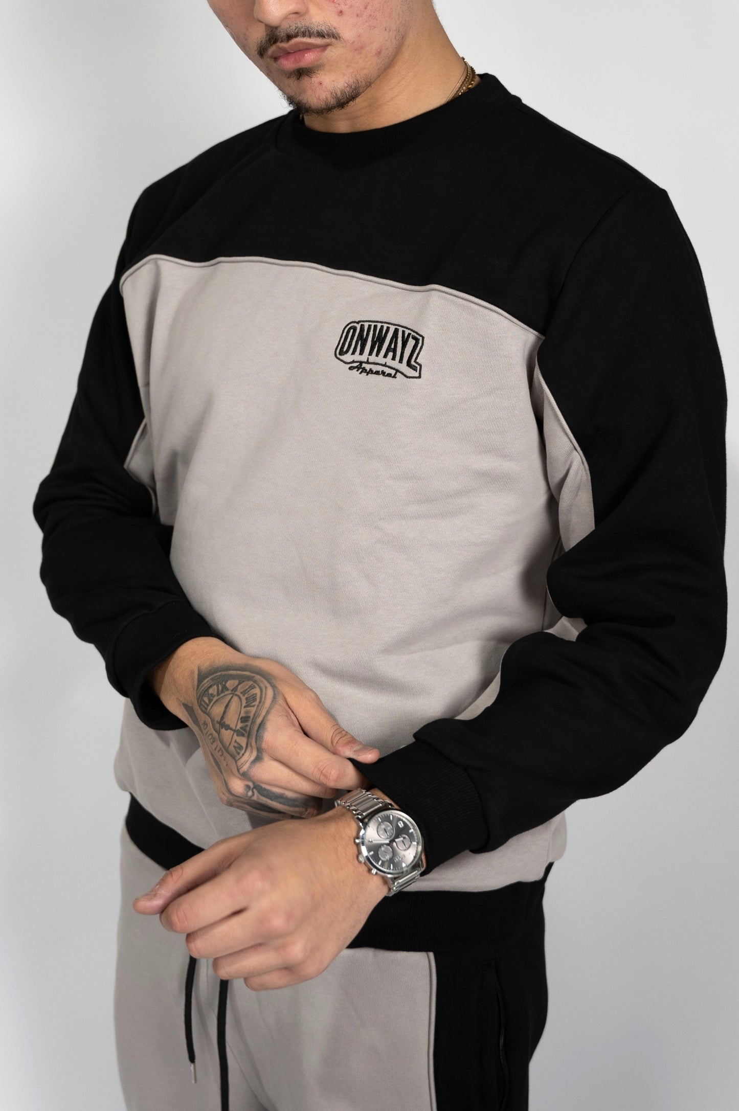 Core Crewneck - Black Grey