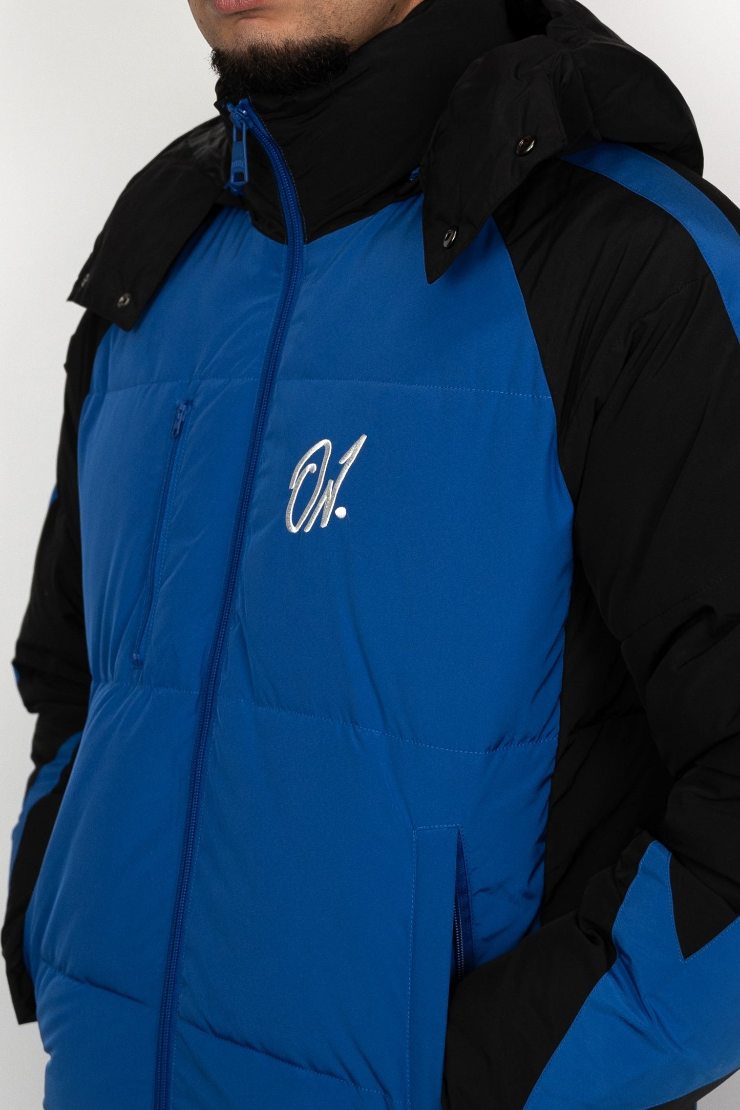 Arrow Puffer Jacket - Blue