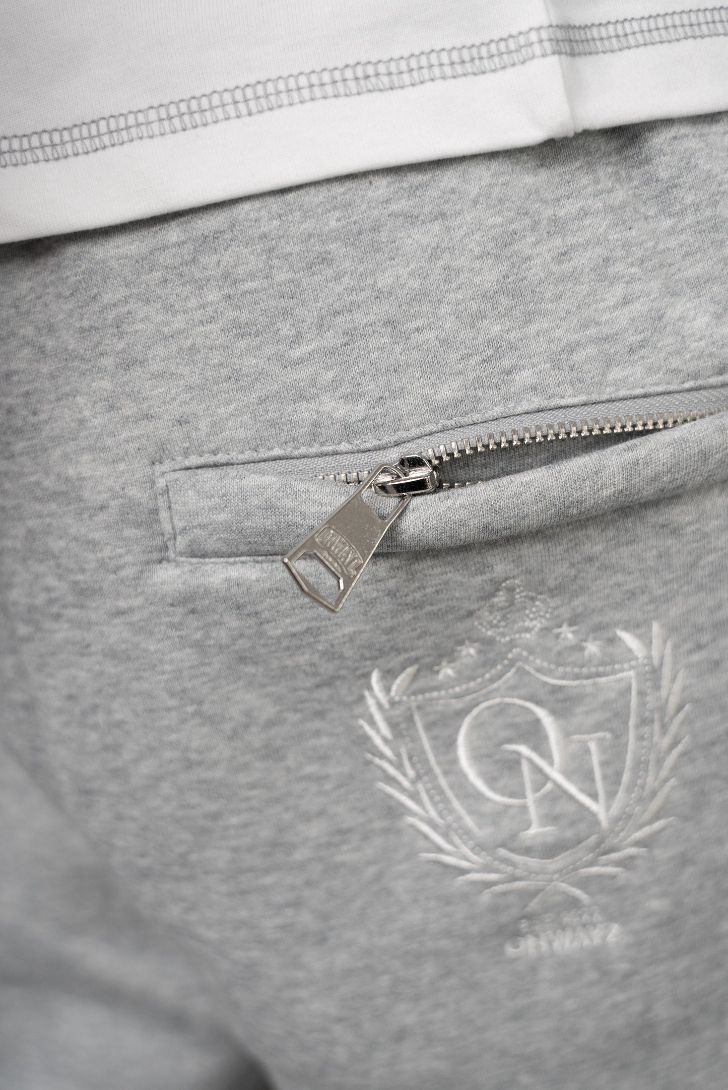 Crest Stitch Shorts - Grey