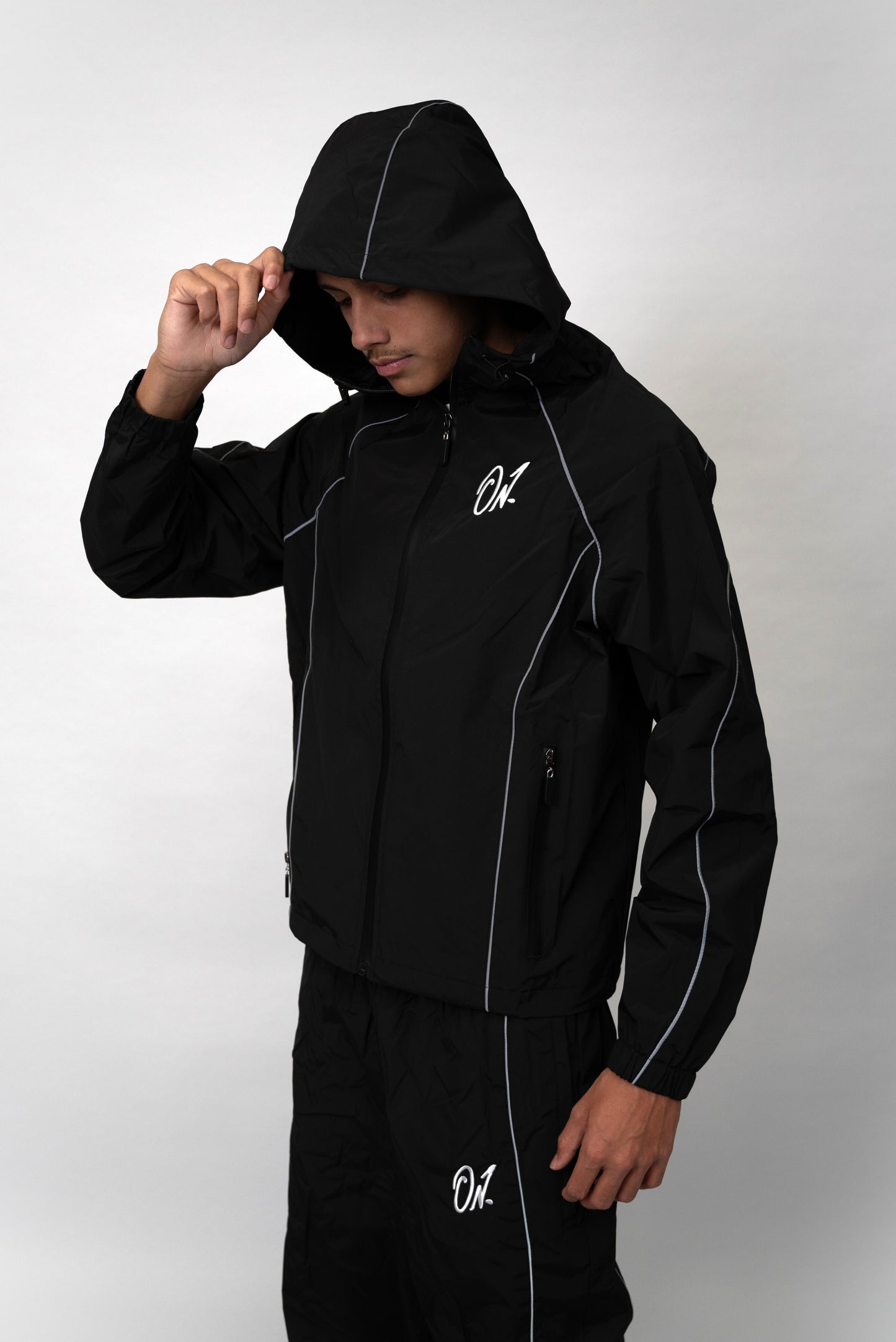 Arrow Windbreaker Jacket - Black