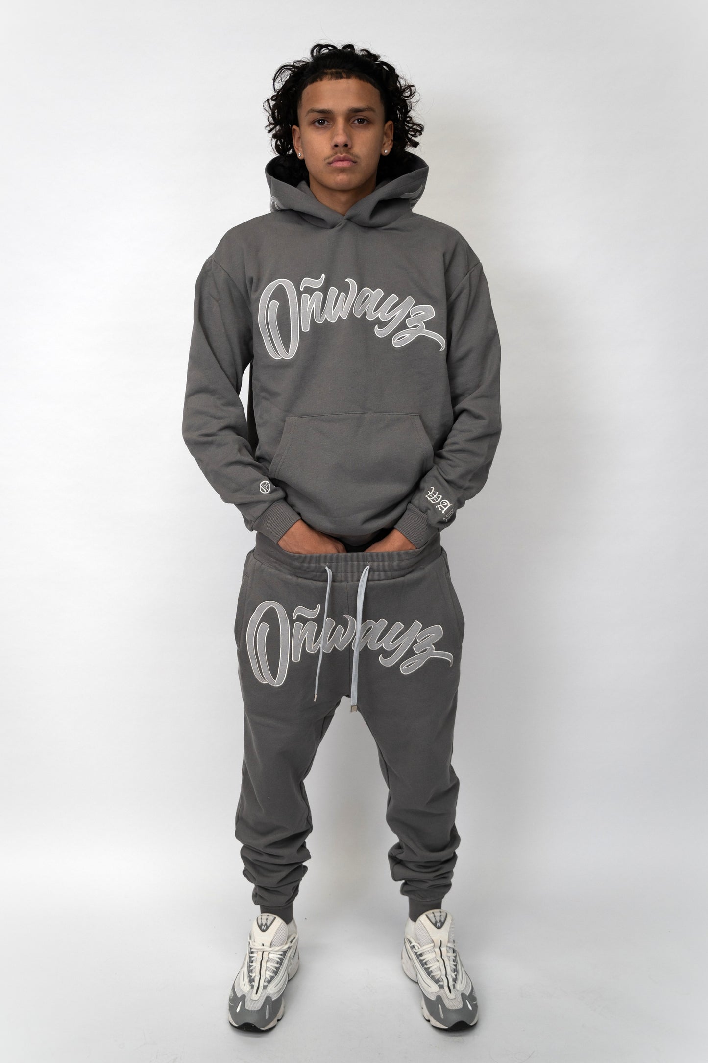 Classic Hoodie 2.0 - Platinum Grey