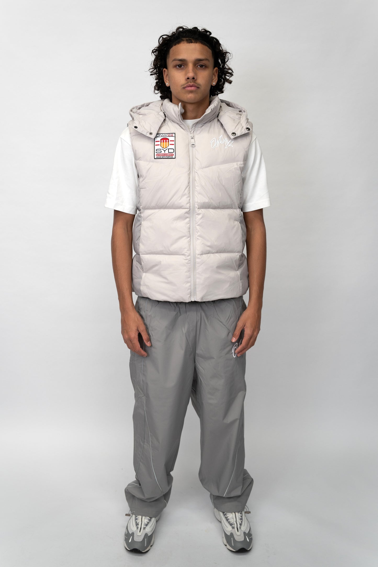 Badge Puffer Vest - Grey
