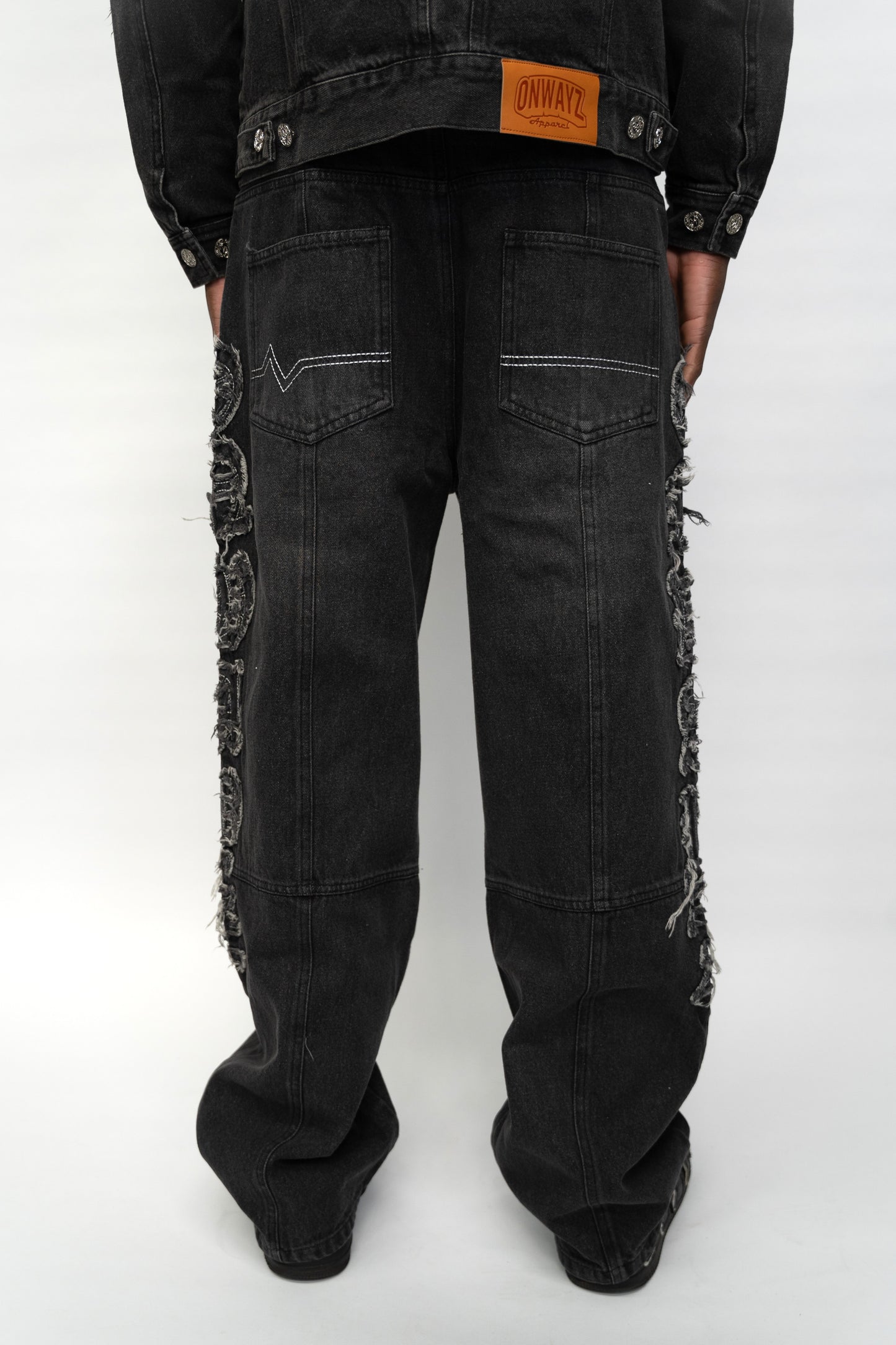 Classic Applique Denim Jeans - Black