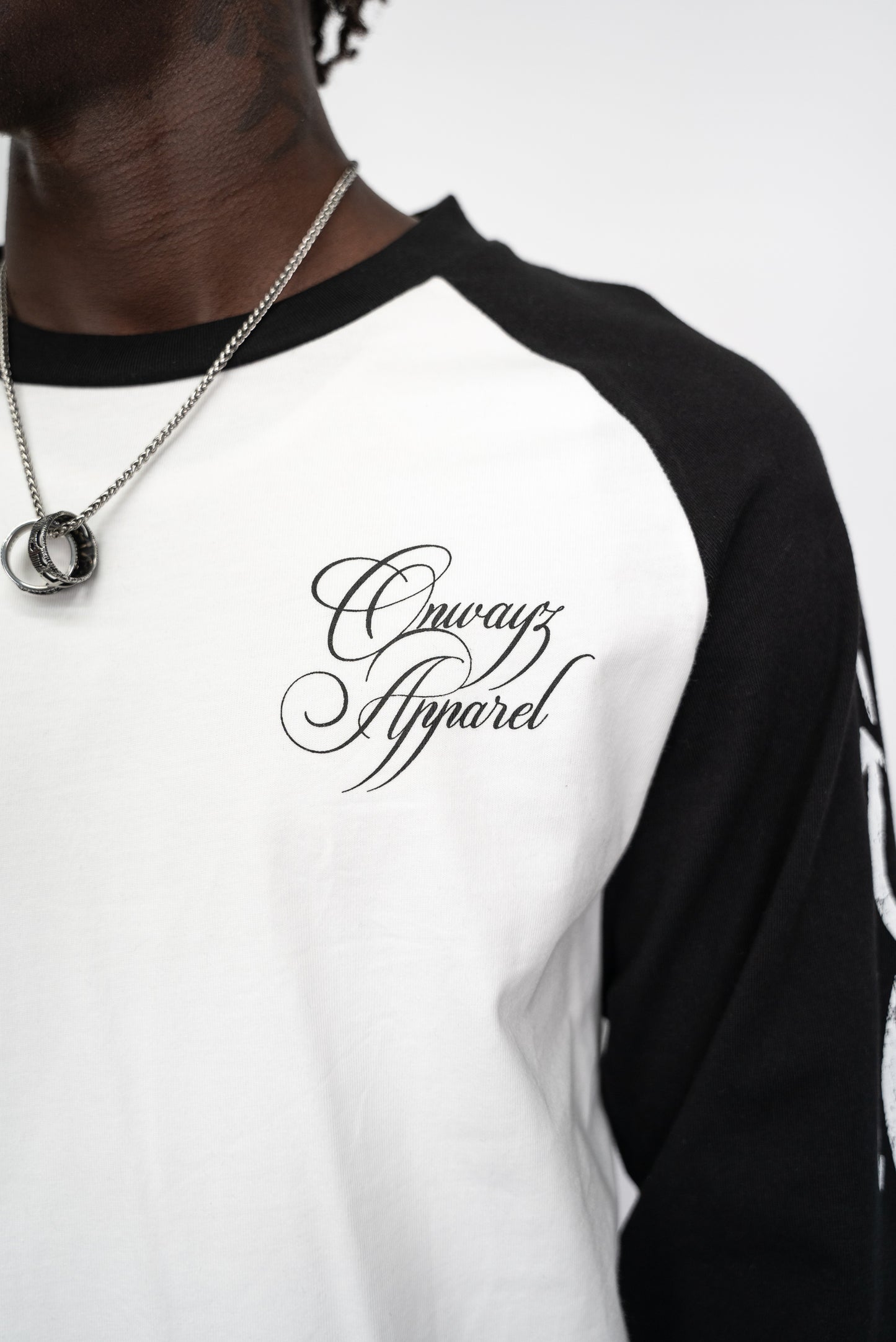 Arrow Long sleeve T Shirt - Black White