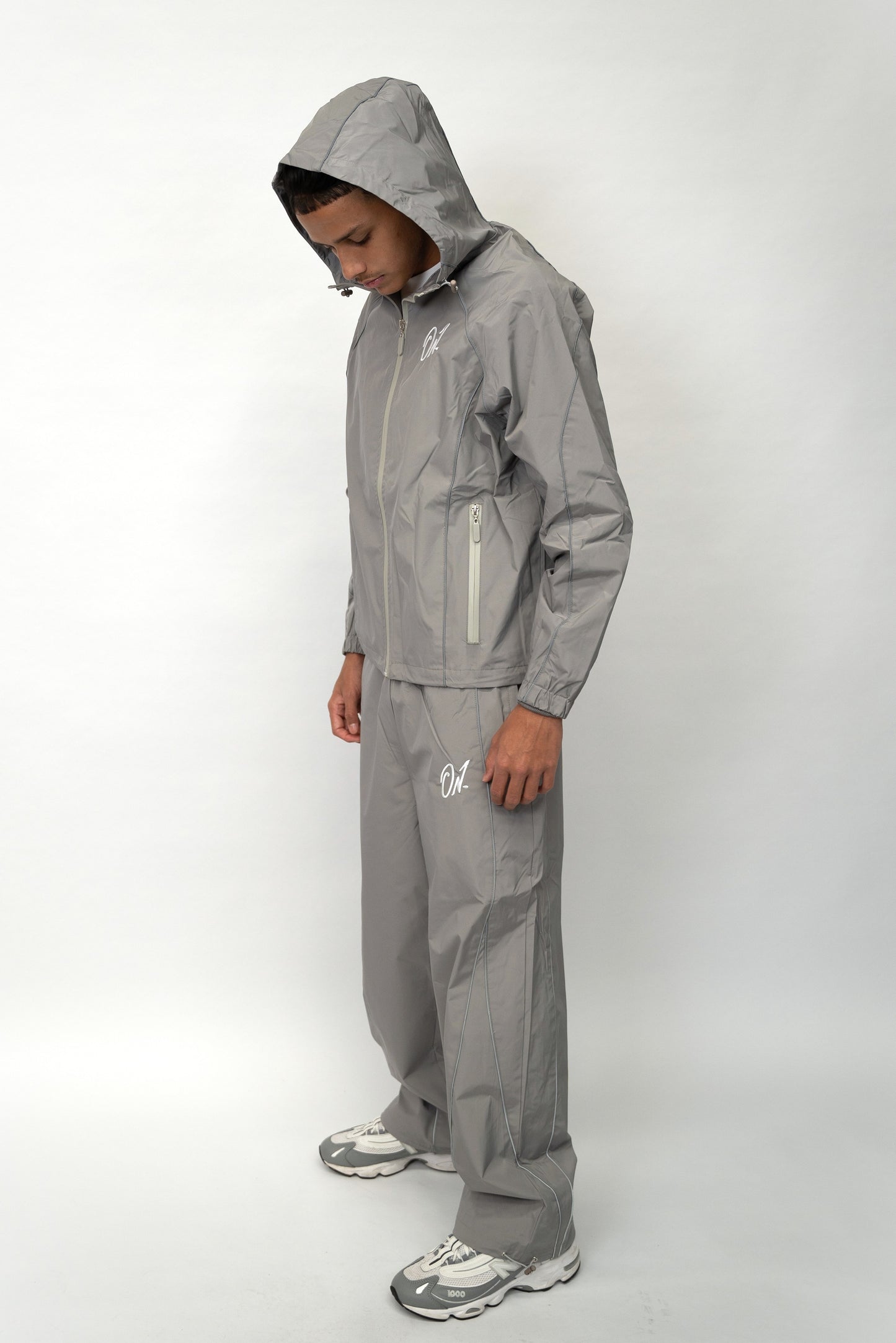 Arrow Windbreaker Jacket - Grey