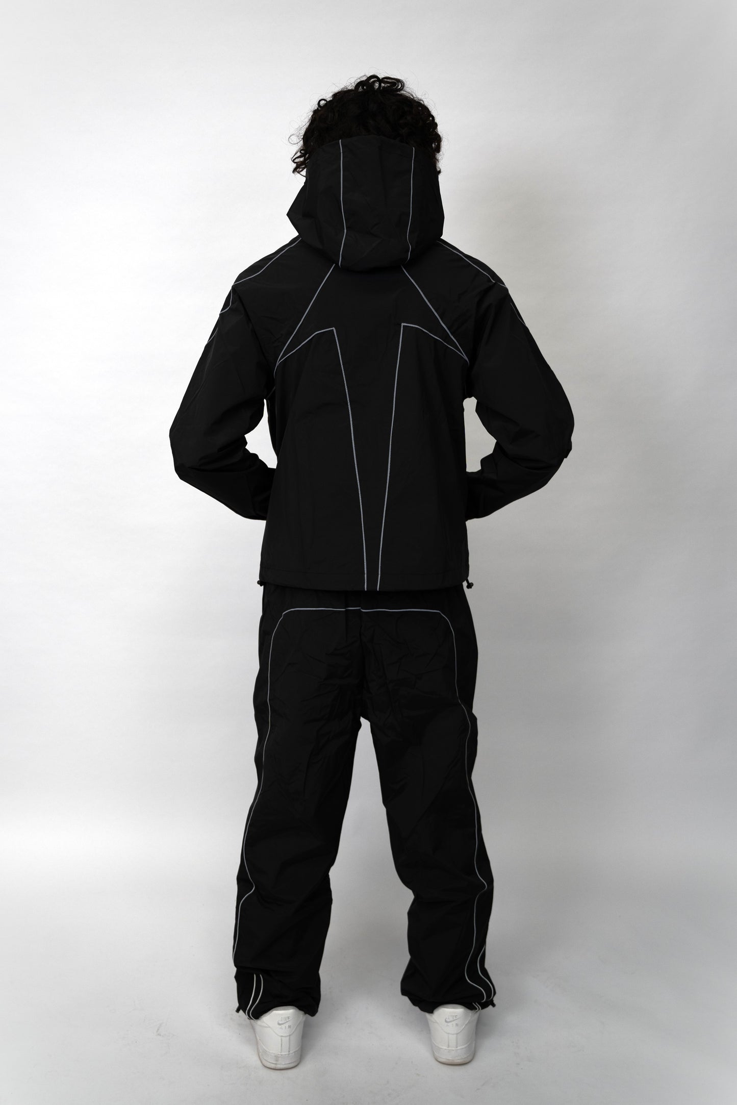 Arrow Windbreaker Jacket - Black
