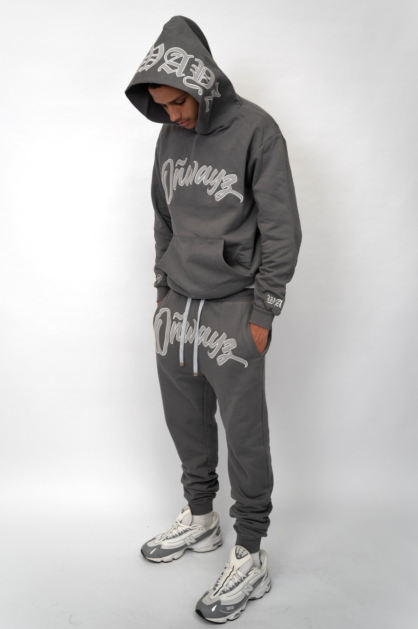 Classic Hoodie 2.0 - Platinum Grey