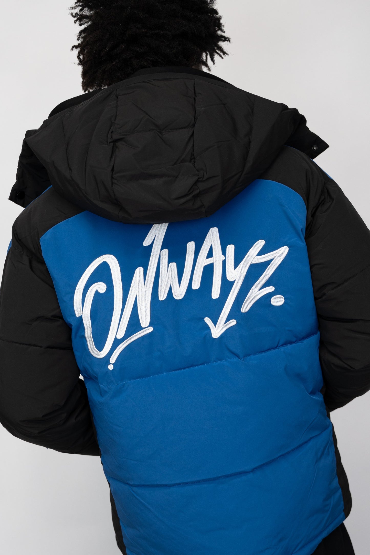 Arrow Puffer Jacket - Blue