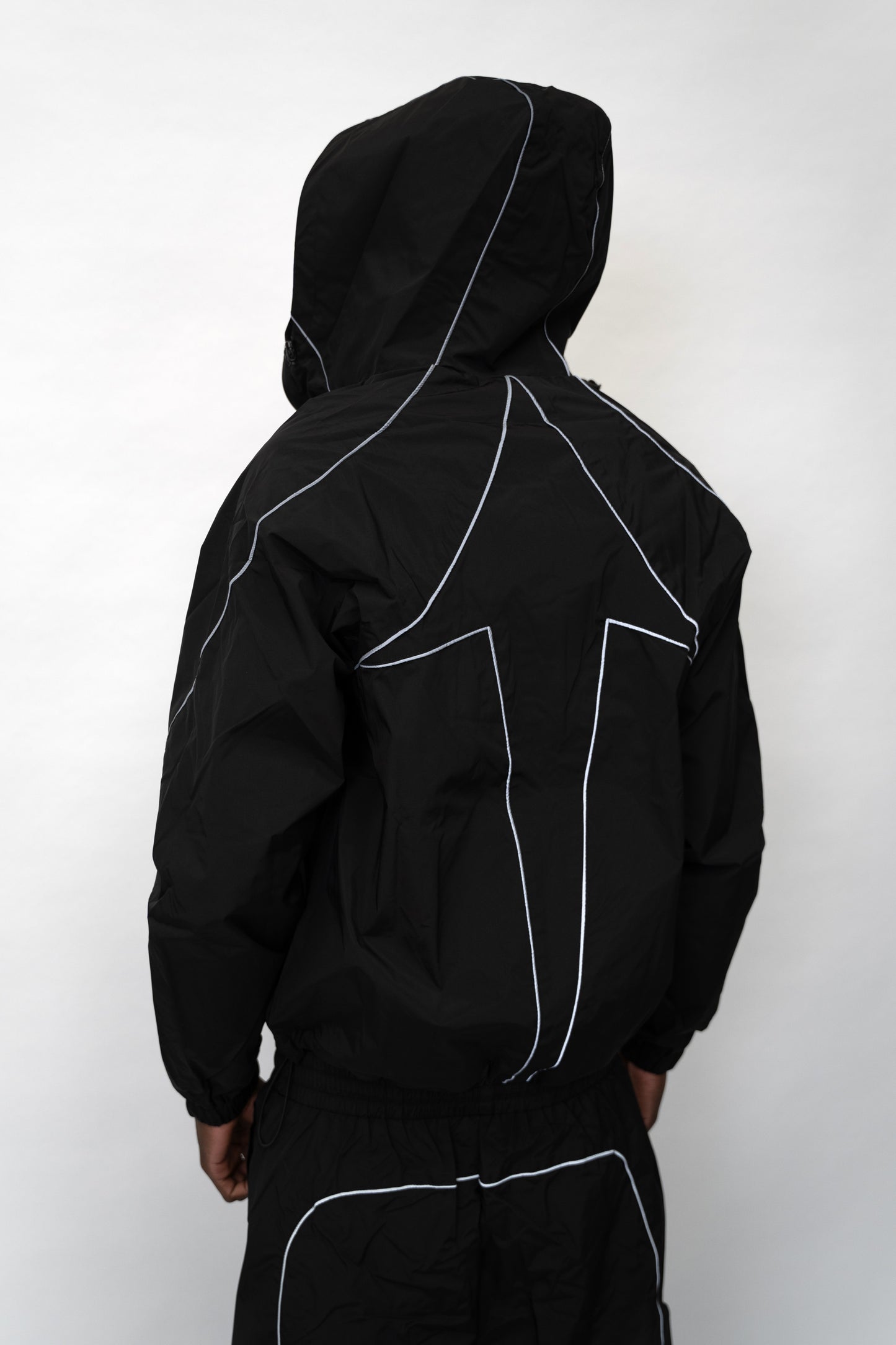 Arrow Windbreaker Jacket - Black