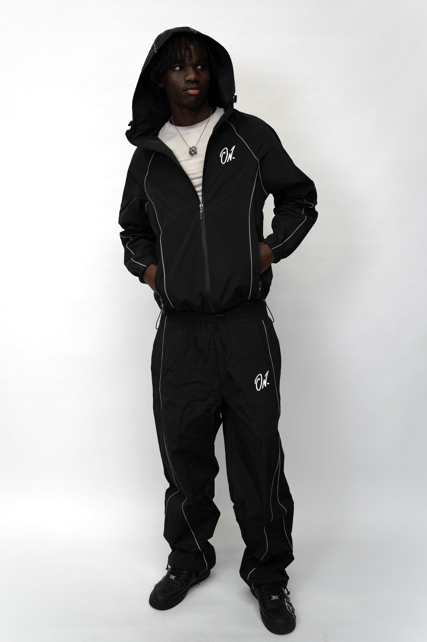 Arrow Windbreaker Jacket - Black