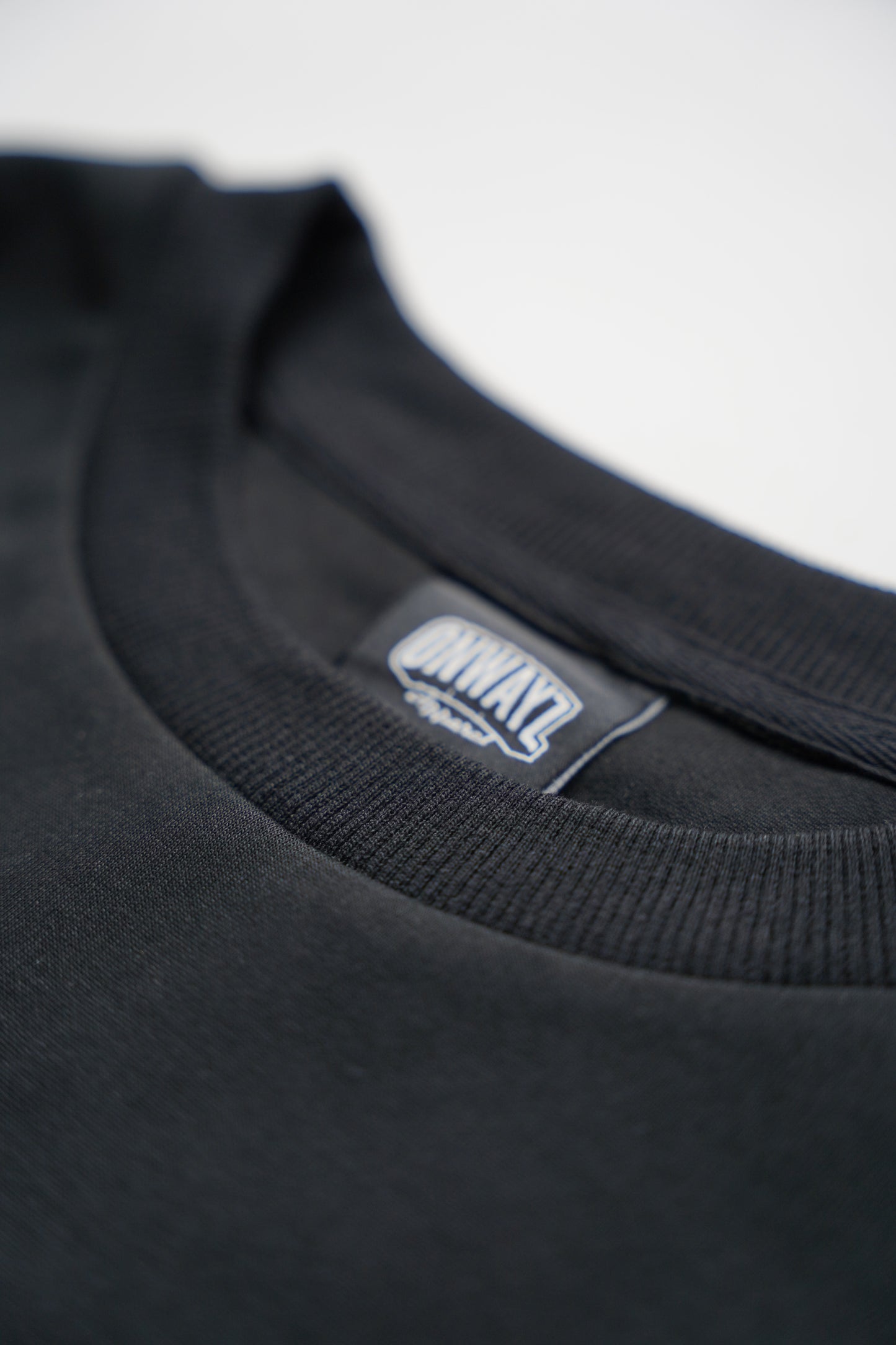 Arrow Script Crewneck - Triple Black