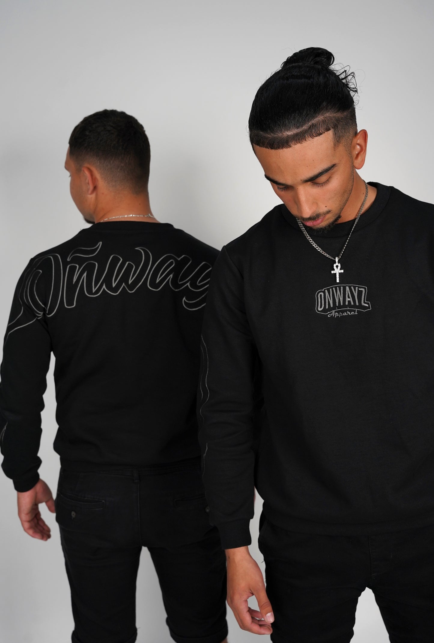 Arrow Script Crewneck - Triple Black