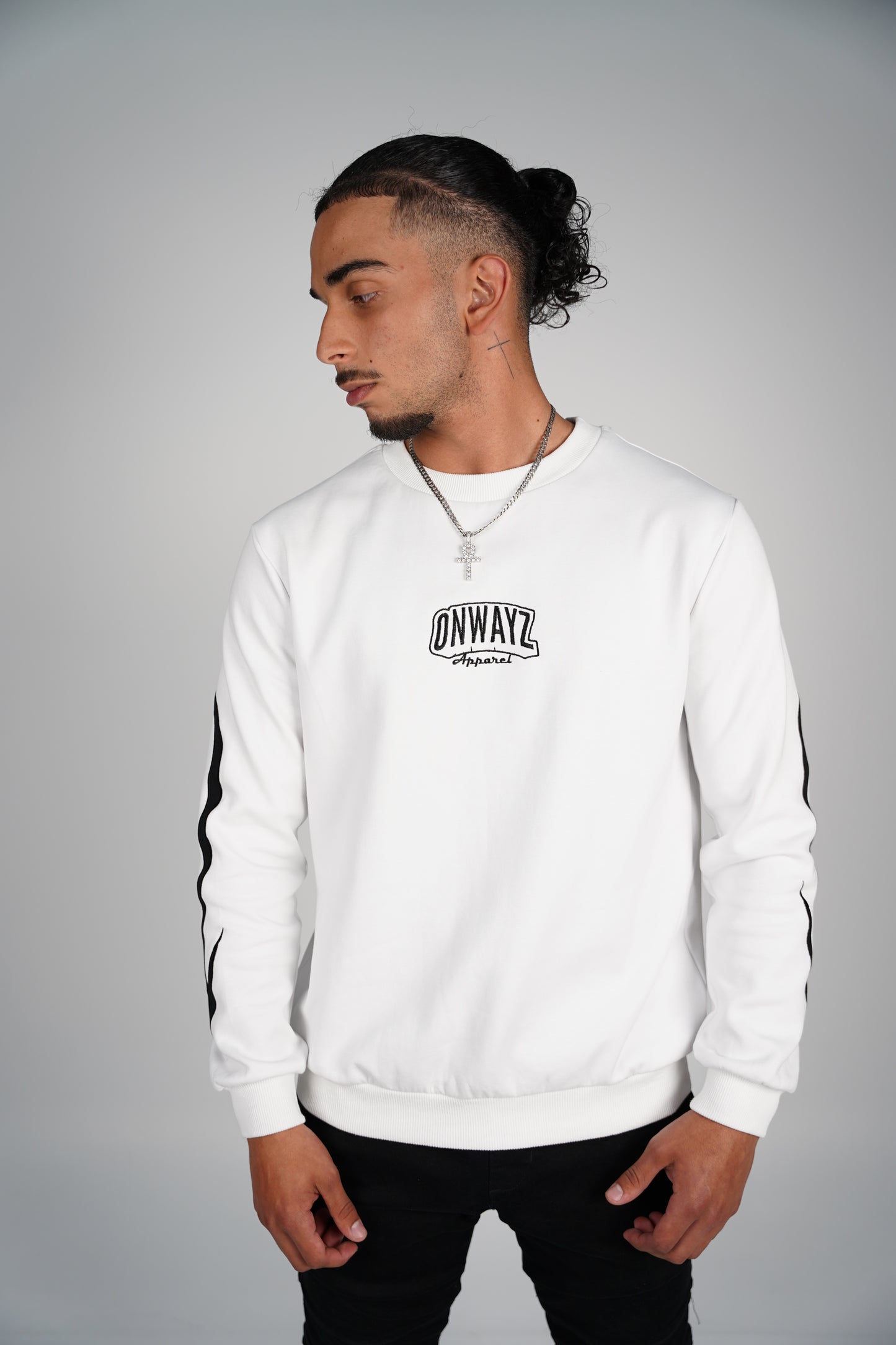 Arrow Script Crewneck - White