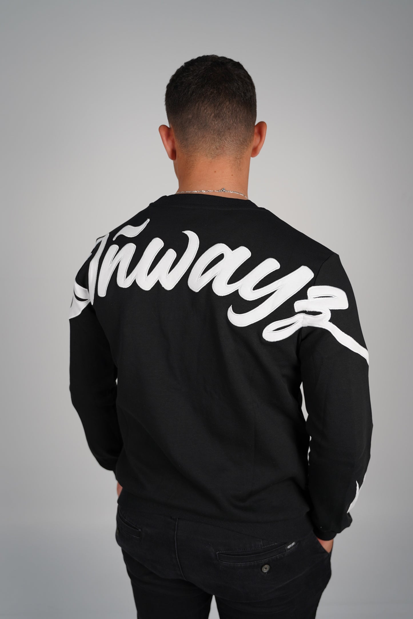 Arrow Script Crewneck - Black and White