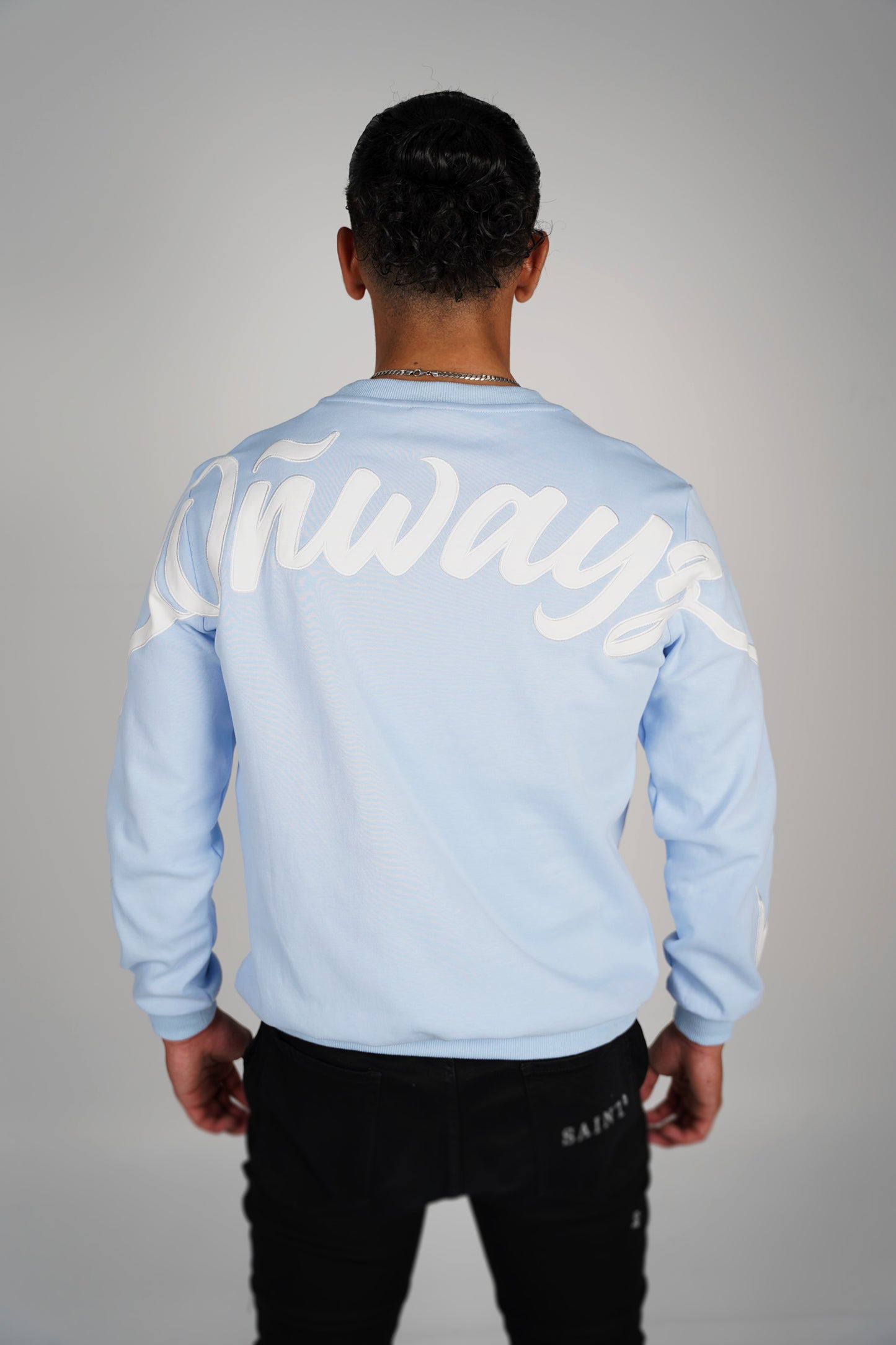 Arrow Script Crewneck - Baby Blue