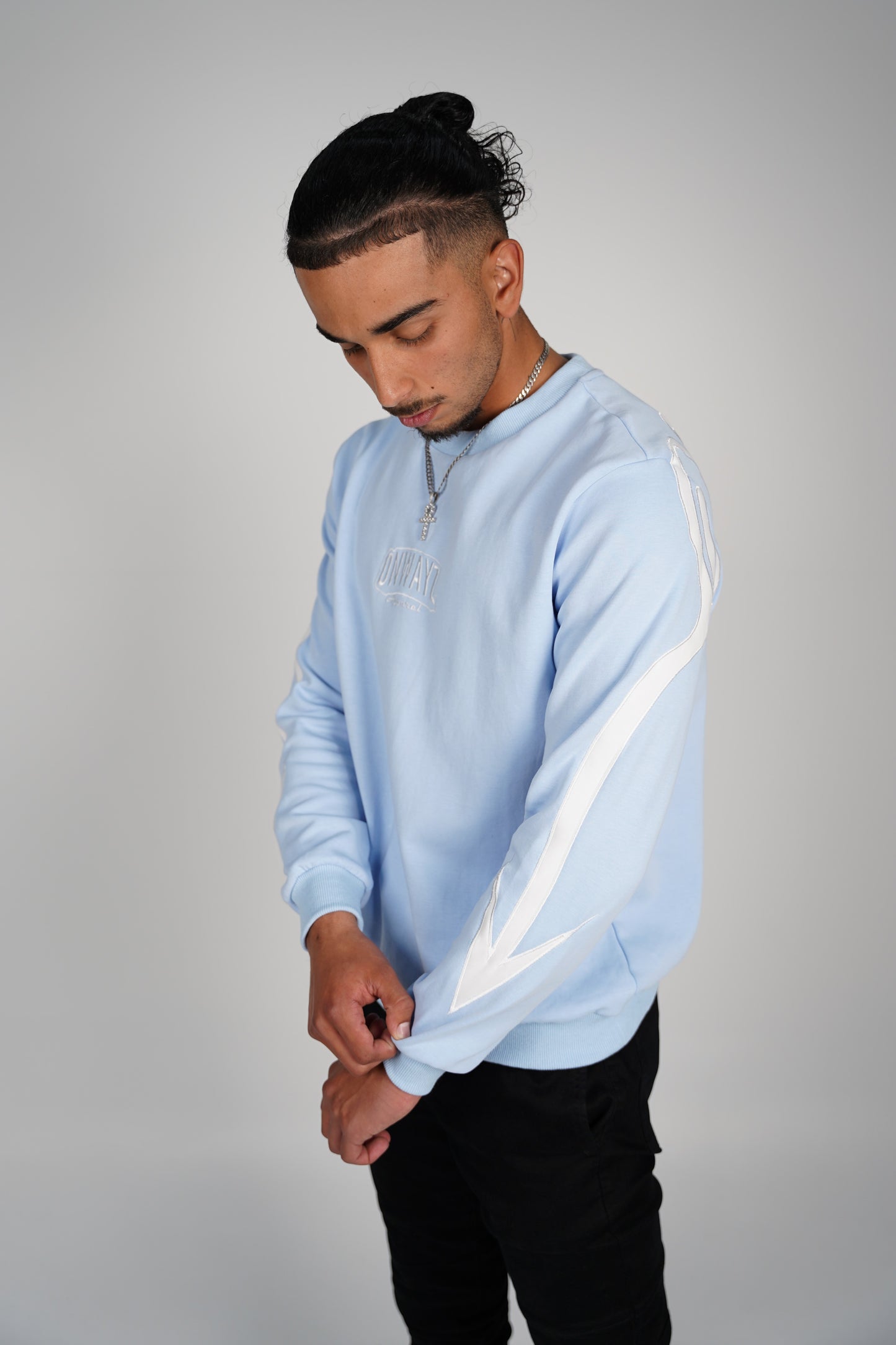 Arrow Script Crewneck - Baby Blue