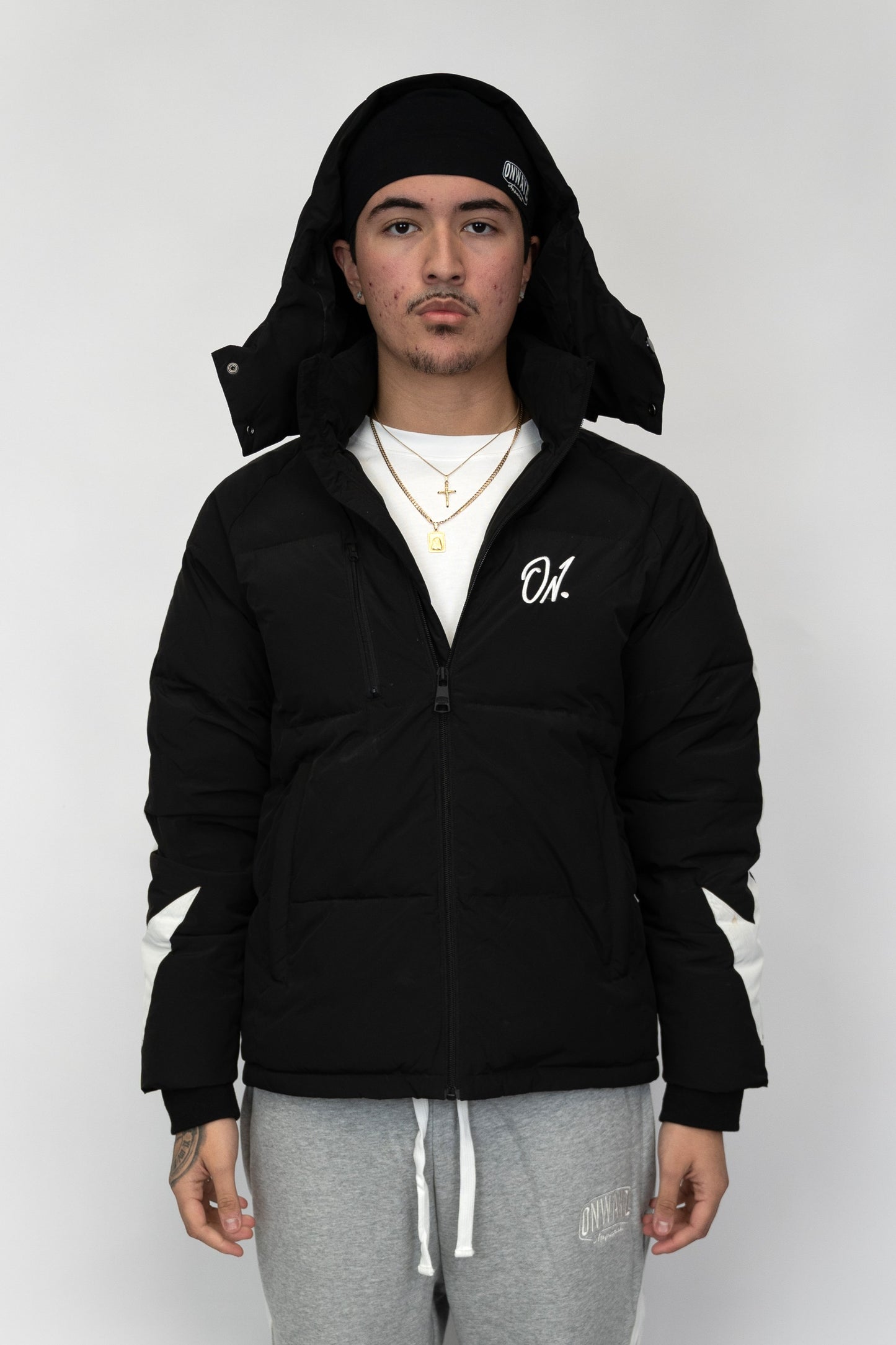 Arrow Puffer Jacket - Black
