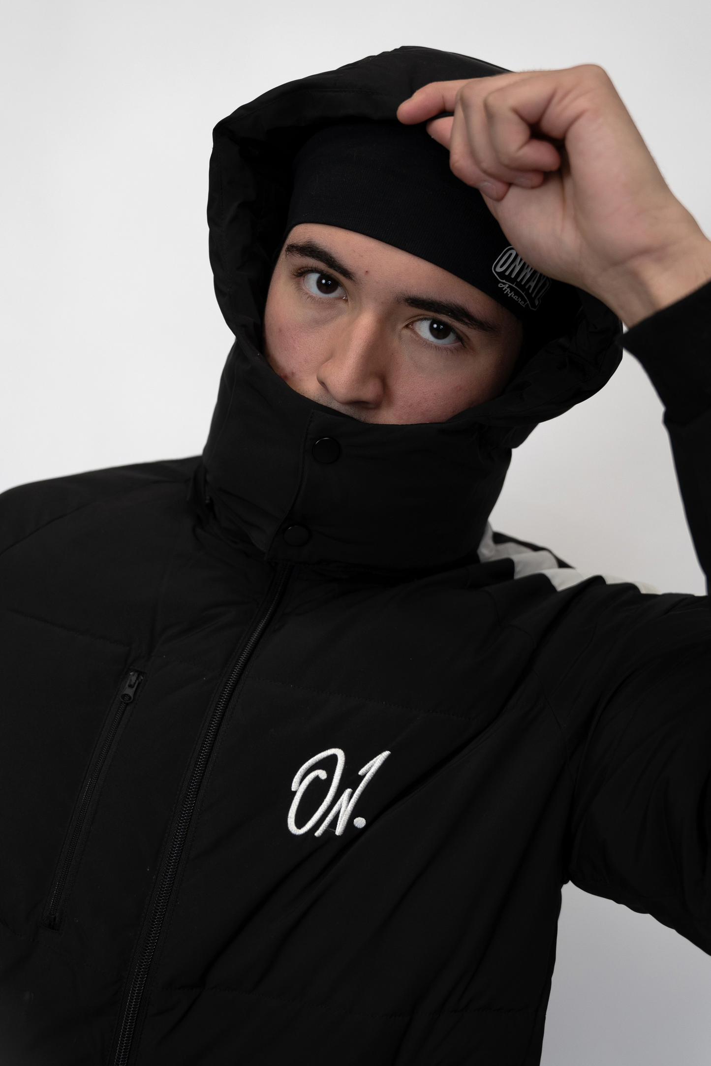 Arrow Puffer Jacket - Black