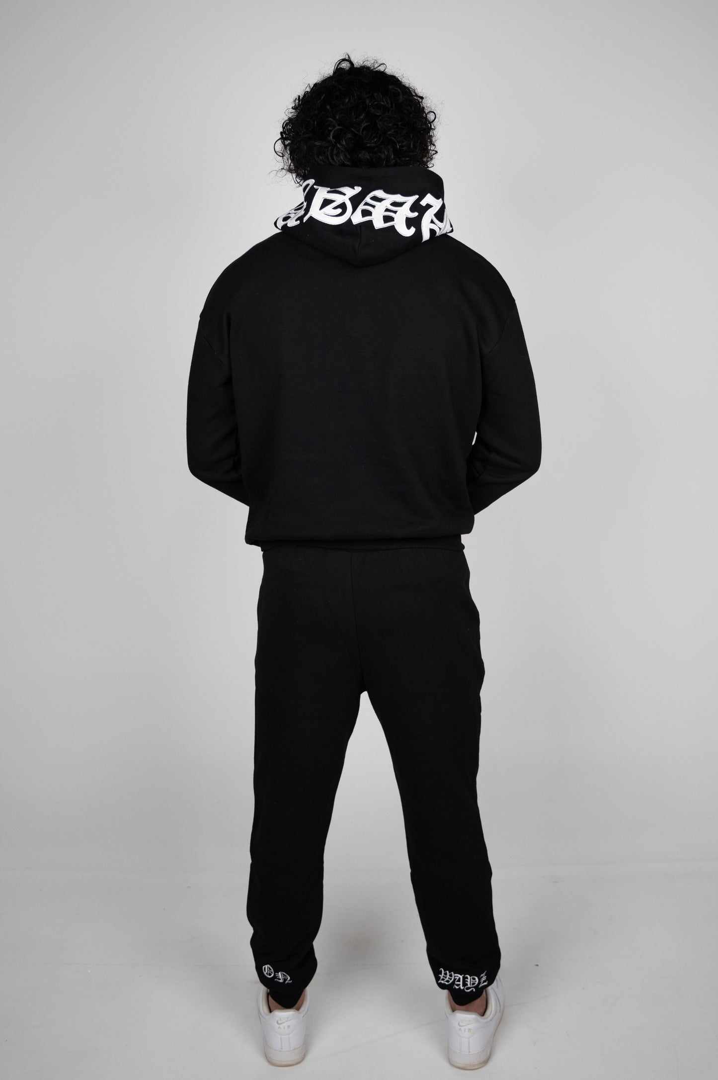 Classic Hoodie 2.0 - Black