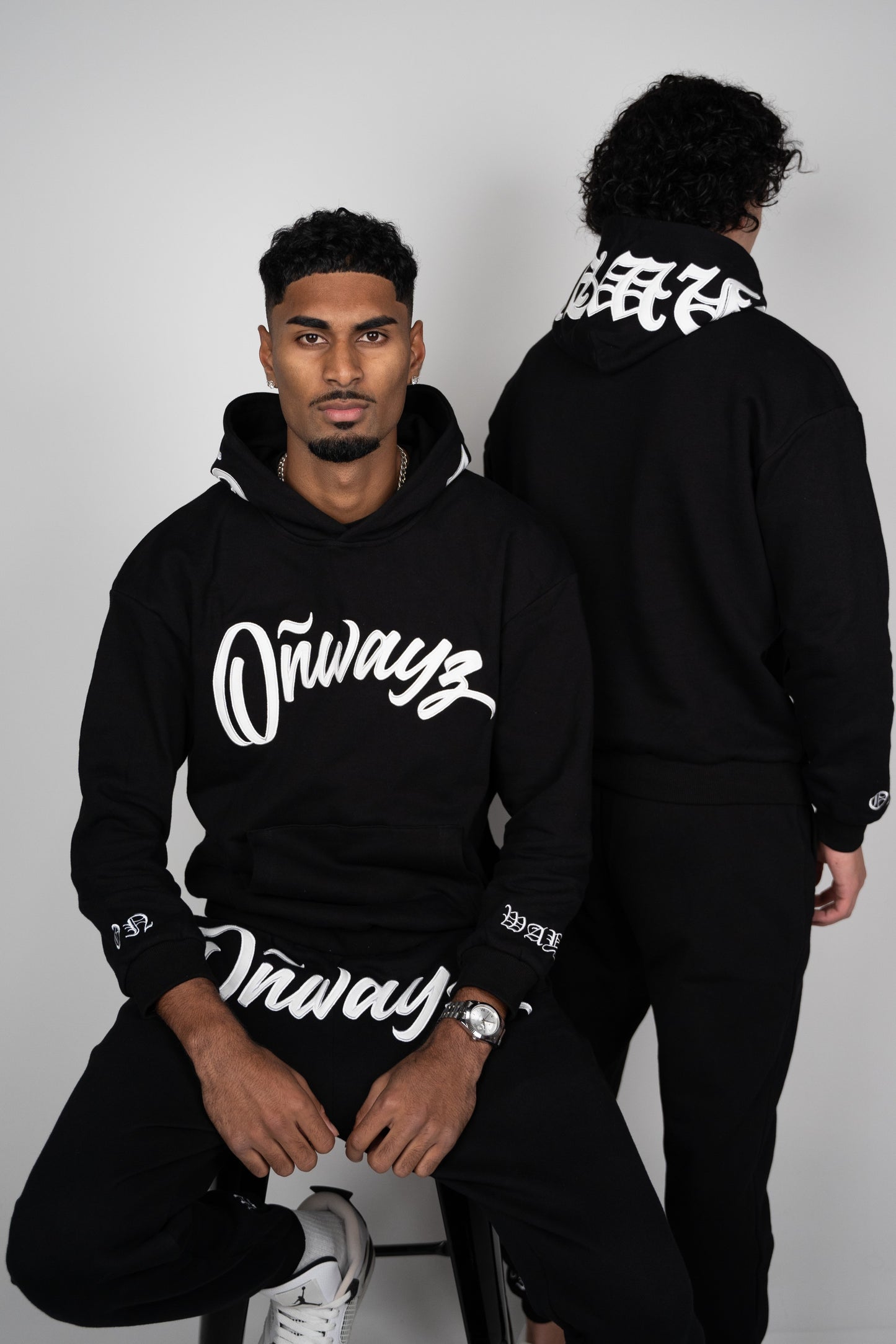 Classic Hoodie 2.0 - Black