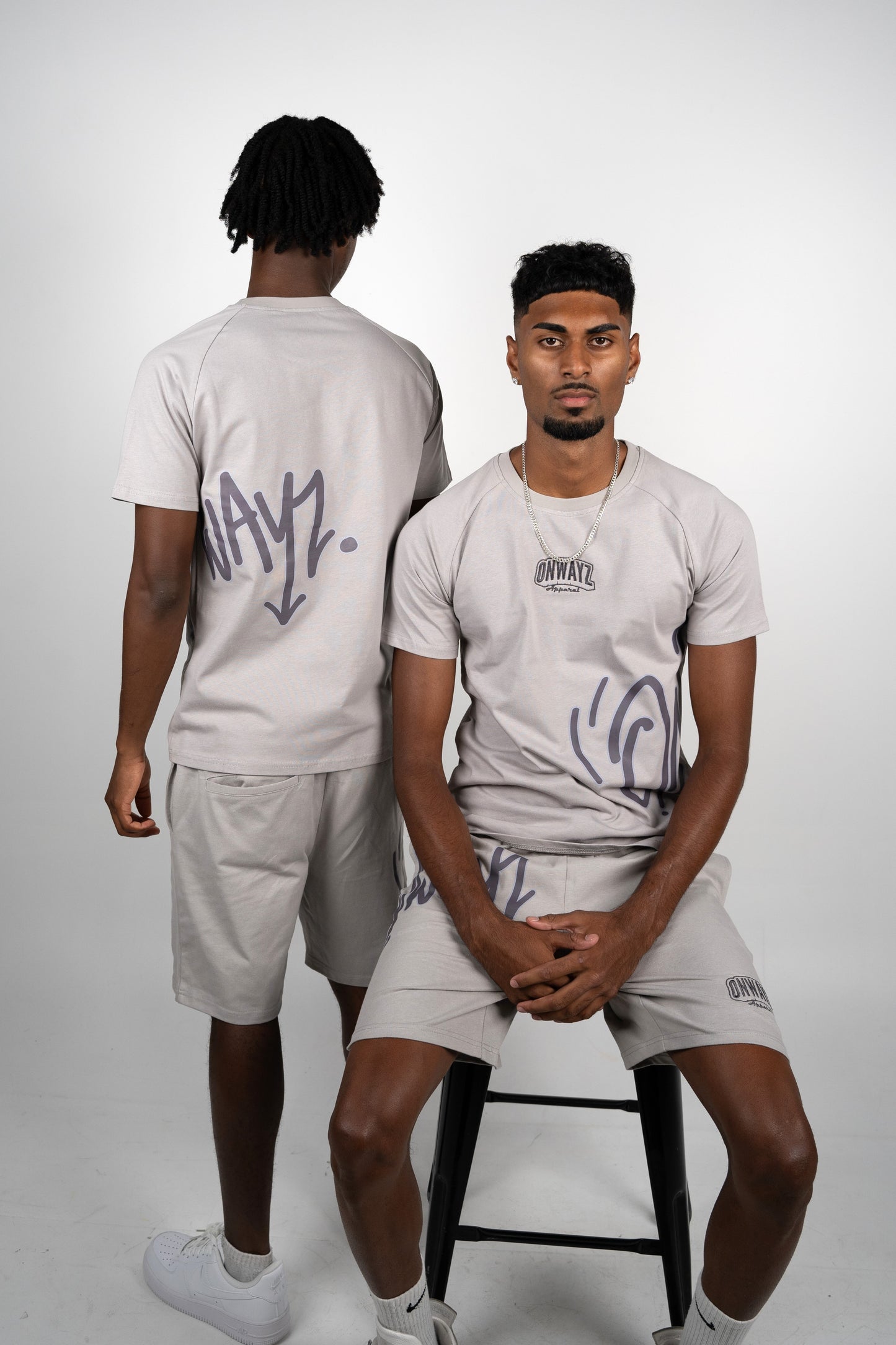 Signature Script T shirt - Grey