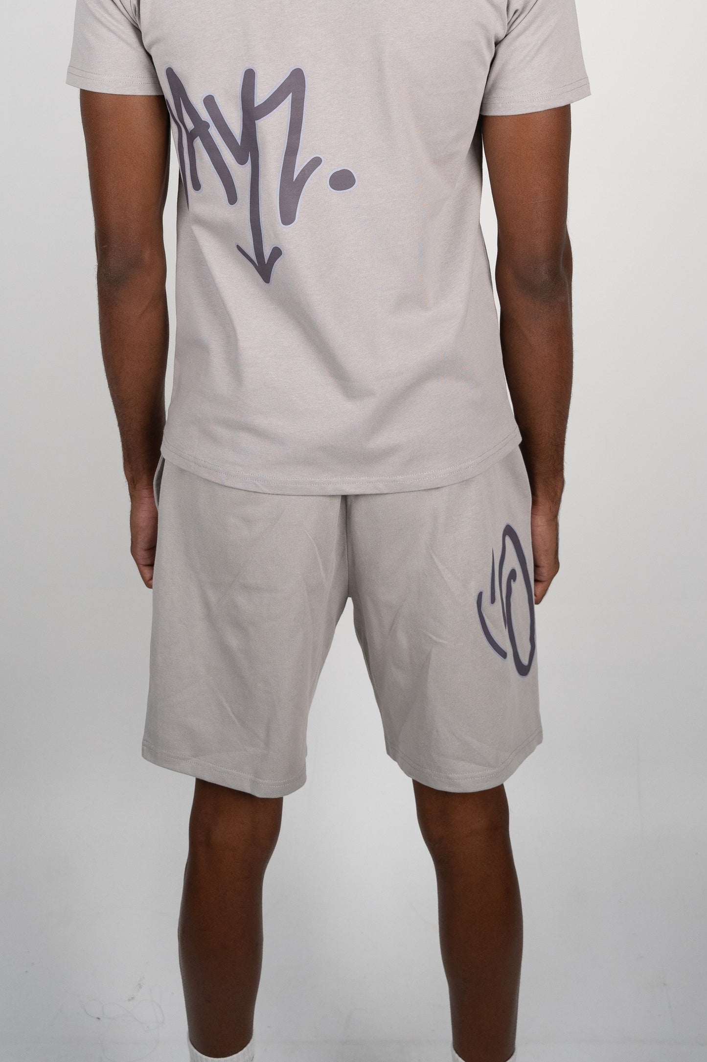 Signature Script Shorts - Grey